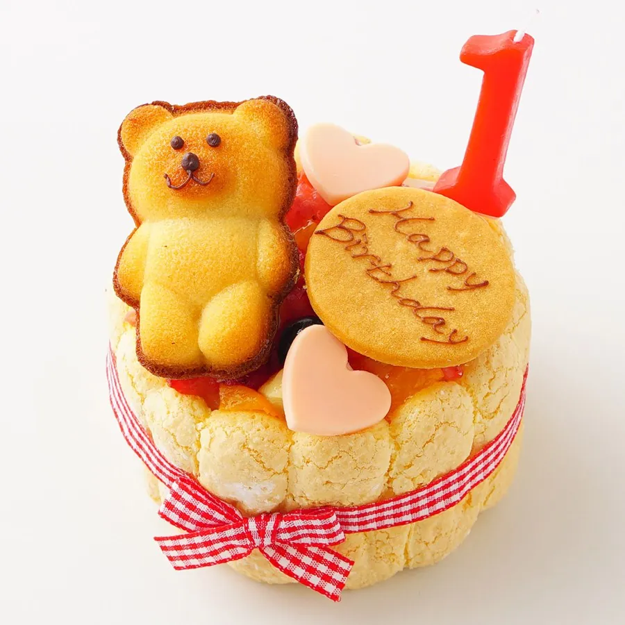 菓子工房オカダのファーストバースデーケーキ ホイップヨーグルトクリーム 3号