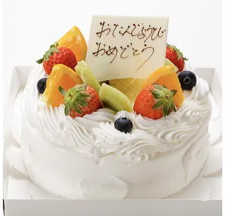 シェ・ブランの生クリームデコレーション（メッセージのチョコプレート付き）