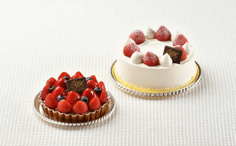 ロイヤルパークホテル「粋」のストロベリータルトとショートケーキ