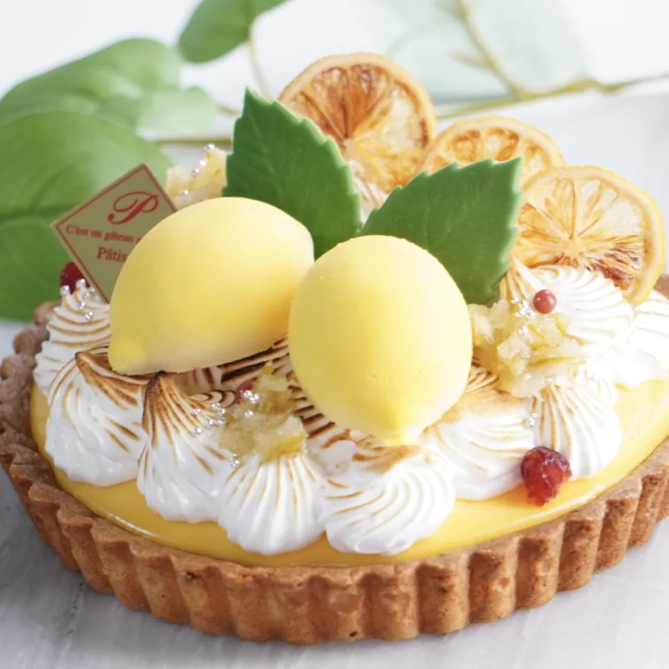 patisserie calme ふわふわメレンゲの瀬戸内レモンタルト