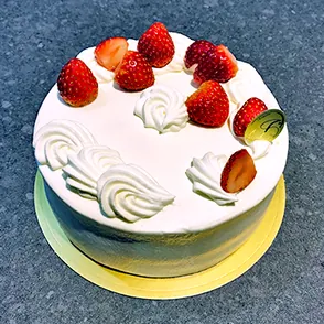 パティスリー ジンケのショートケーキ（ホール）