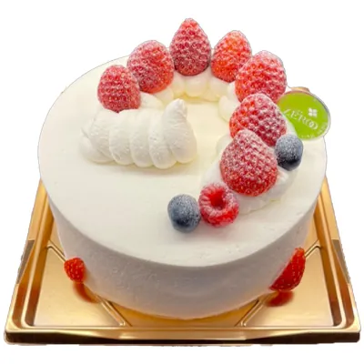 アトリエゼロの苺が2段のショートケーキ（ホール）